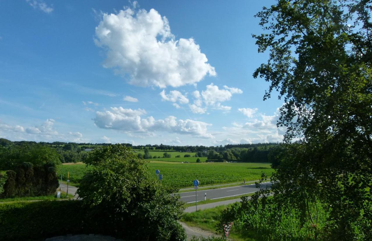 Ferienwohnung "In De Uehl" Hürtgenwald Esterno foto